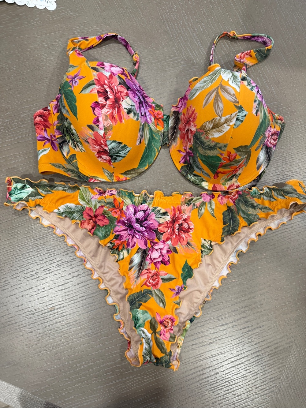 Shade & Shore Tropical Floral Bikini Set – 34DD Top & Large Bottoms